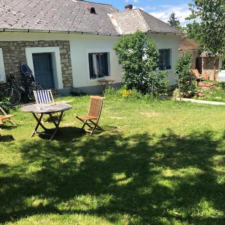 Holiday home Kali Kerted Vendeghazak Lidi Neni Haza Monoszlo